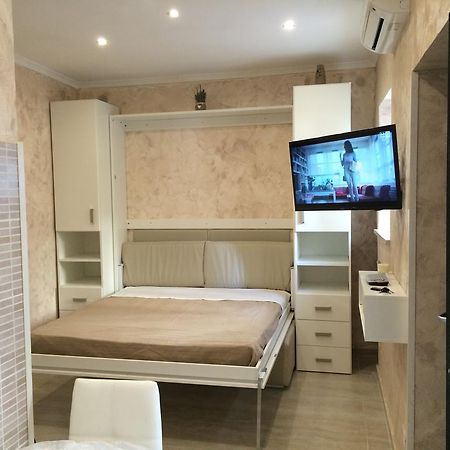 Casa Vacanze Sannazzaro Flat 나폴리 외부 사진